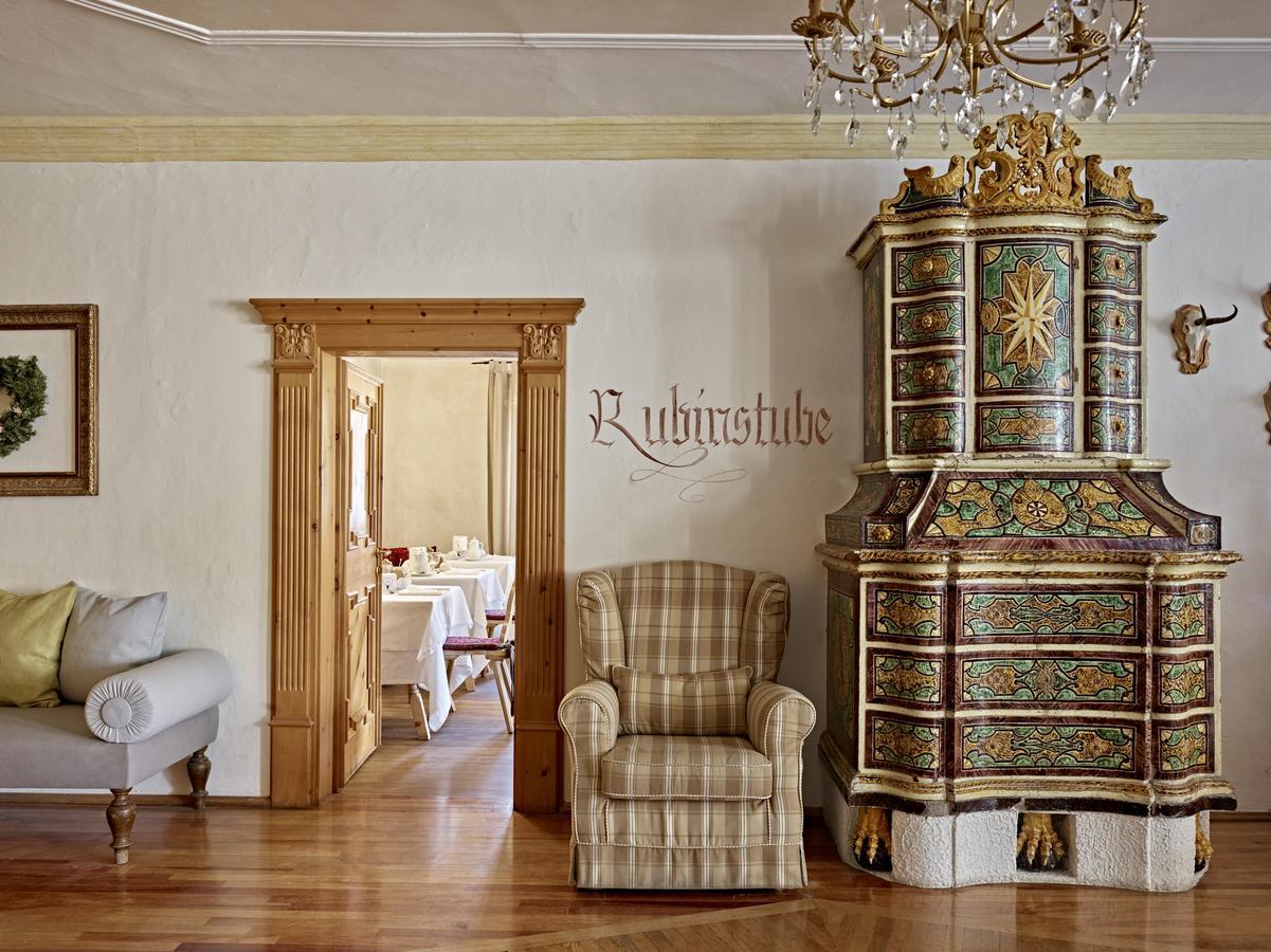 Romantic Hotel Excelsior Cavalese Exterior foto